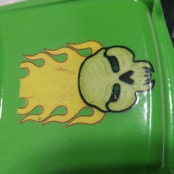 Monster Jam Avenger Hot Wheels Monster Truck Scale 1/24 Lucas Oil Products - Picture 7 of 14